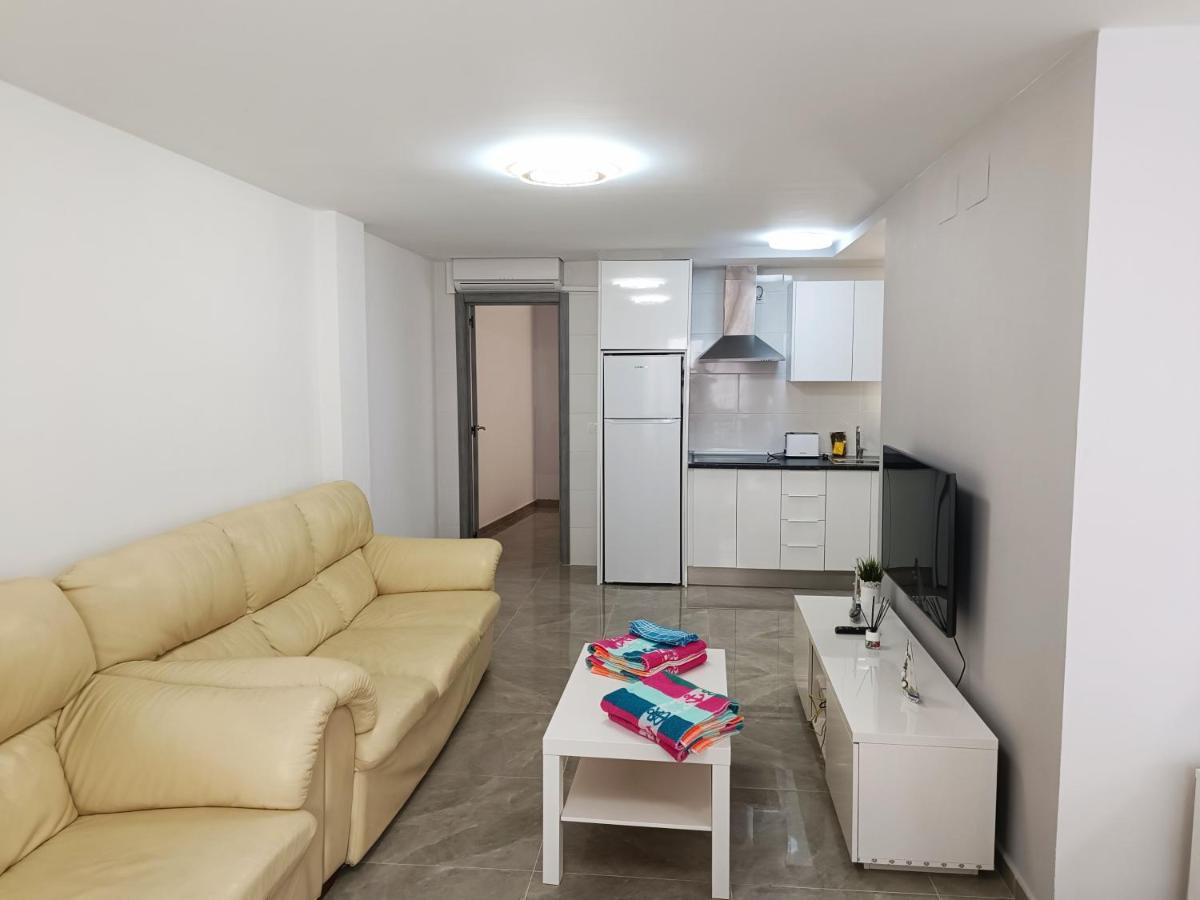 Baj - Apartamentos En Playa Bajondillo, Torremolinos Dış mekan fotoğraf