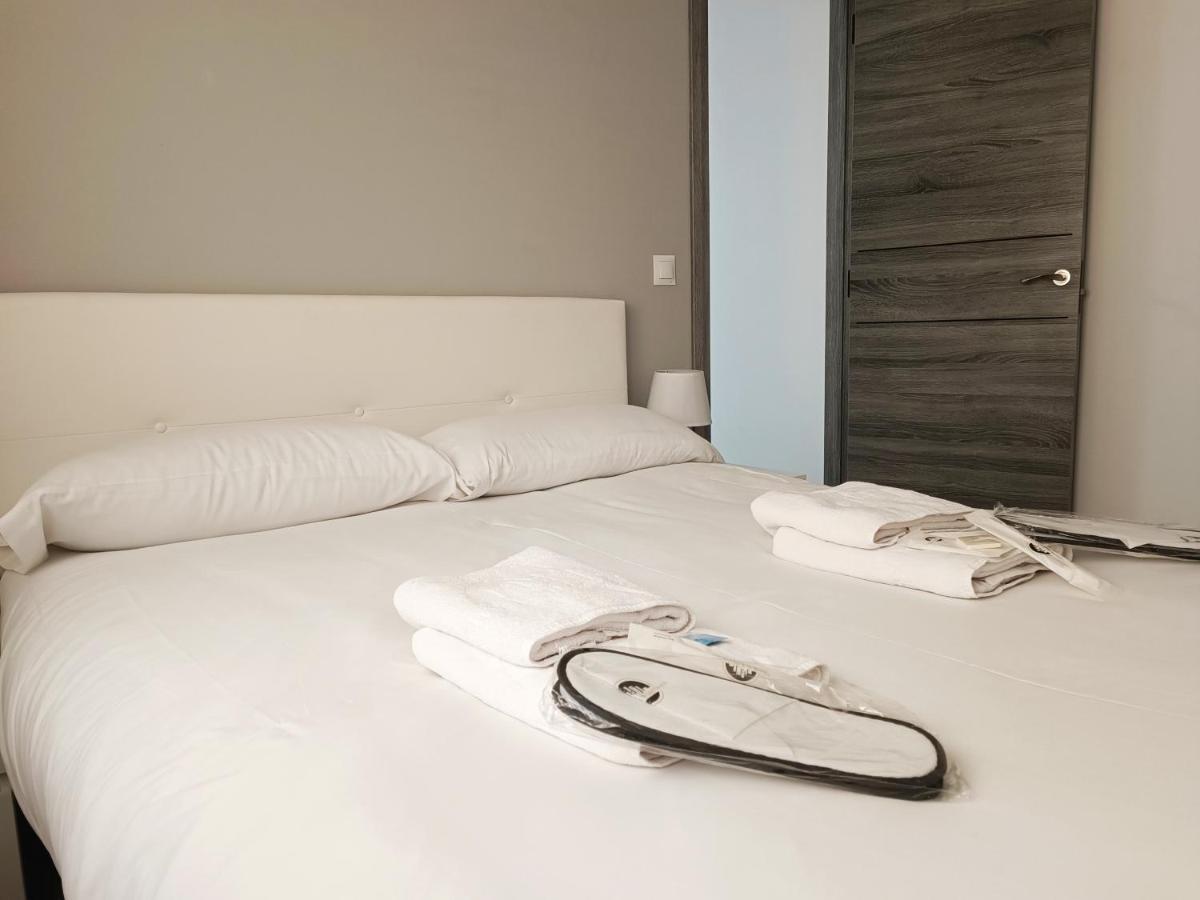 Baj - Apartamentos En Playa Bajondillo, Torremolinos Dış mekan fotoğraf
