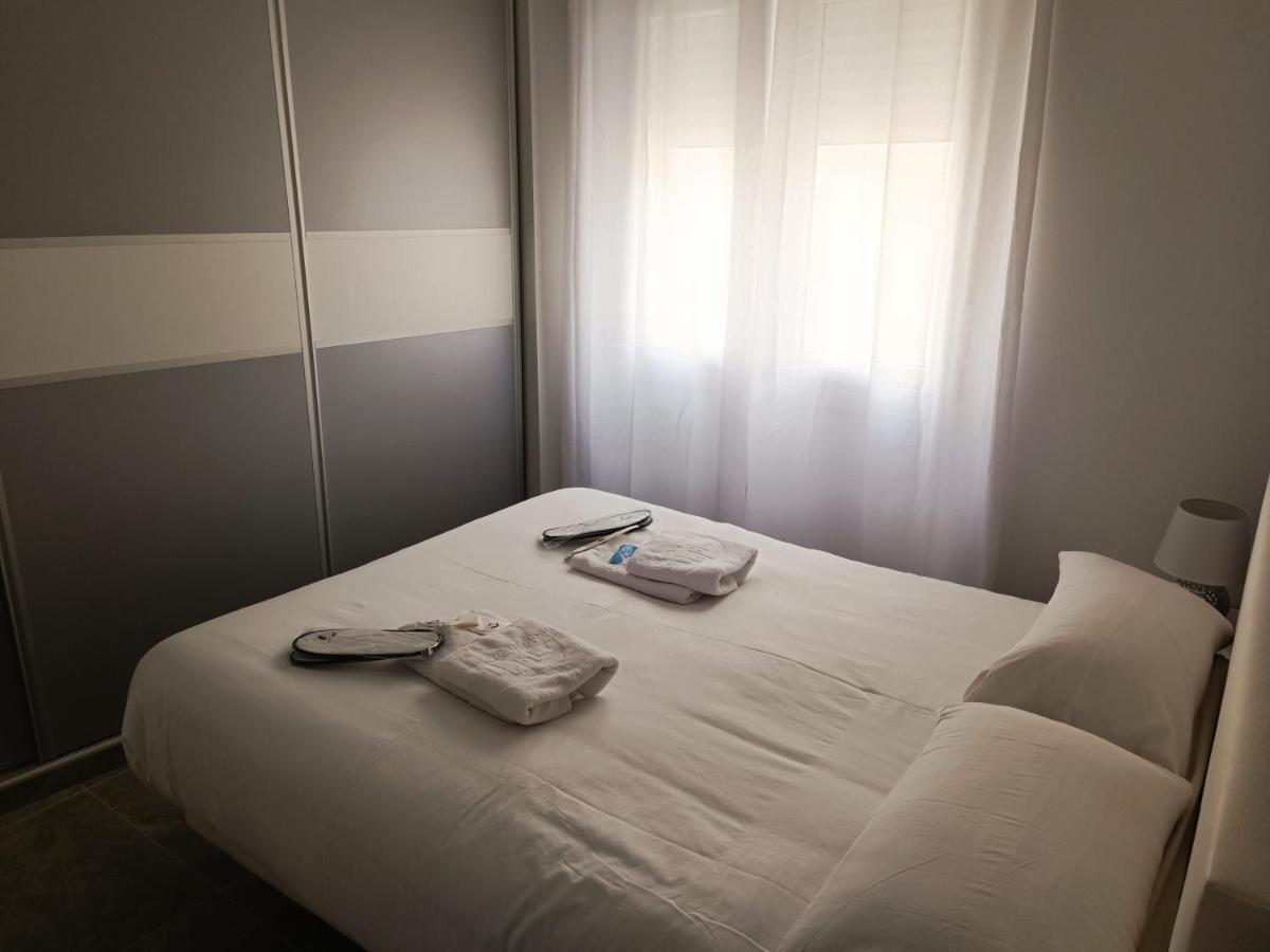 Baj - Apartamentos En Playa Bajondillo, Torremolinos Dış mekan fotoğraf