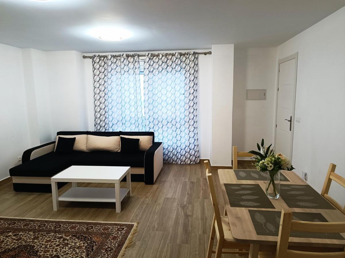 Baj - Apartamentos En Playa Bajondillo, Torremolinos Dış mekan fotoğraf